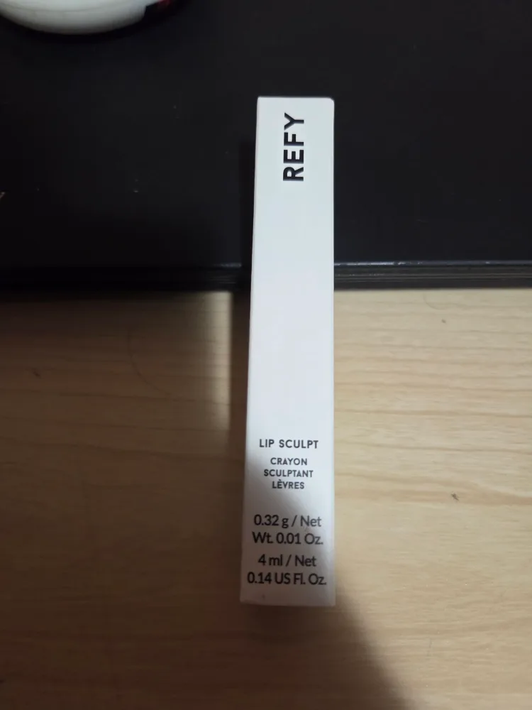 REFY Lip Gloss and Lip Sculpt image indicator(2)