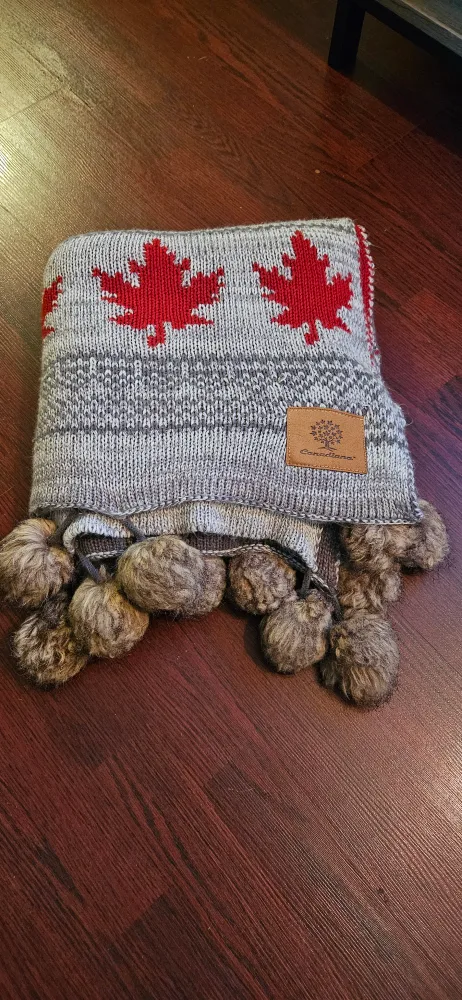 Canadian Blanket with Maple Leaf Design thumbnail