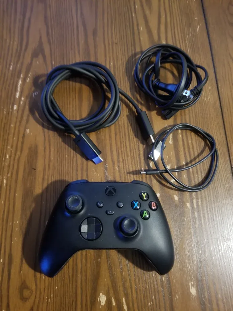 Xbox Series X 1TB Console Bundle with 2 Games + Accessories image indicator(3)