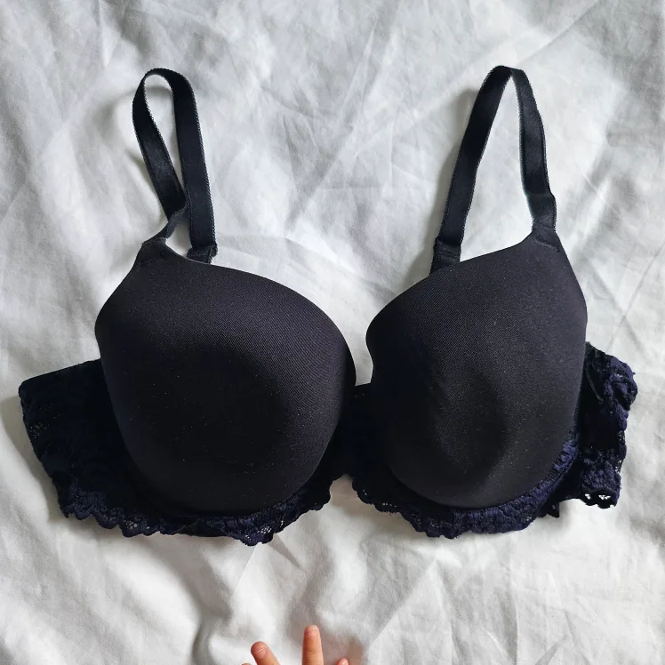 Wacoal Bras - Size 38B image indicator(8)