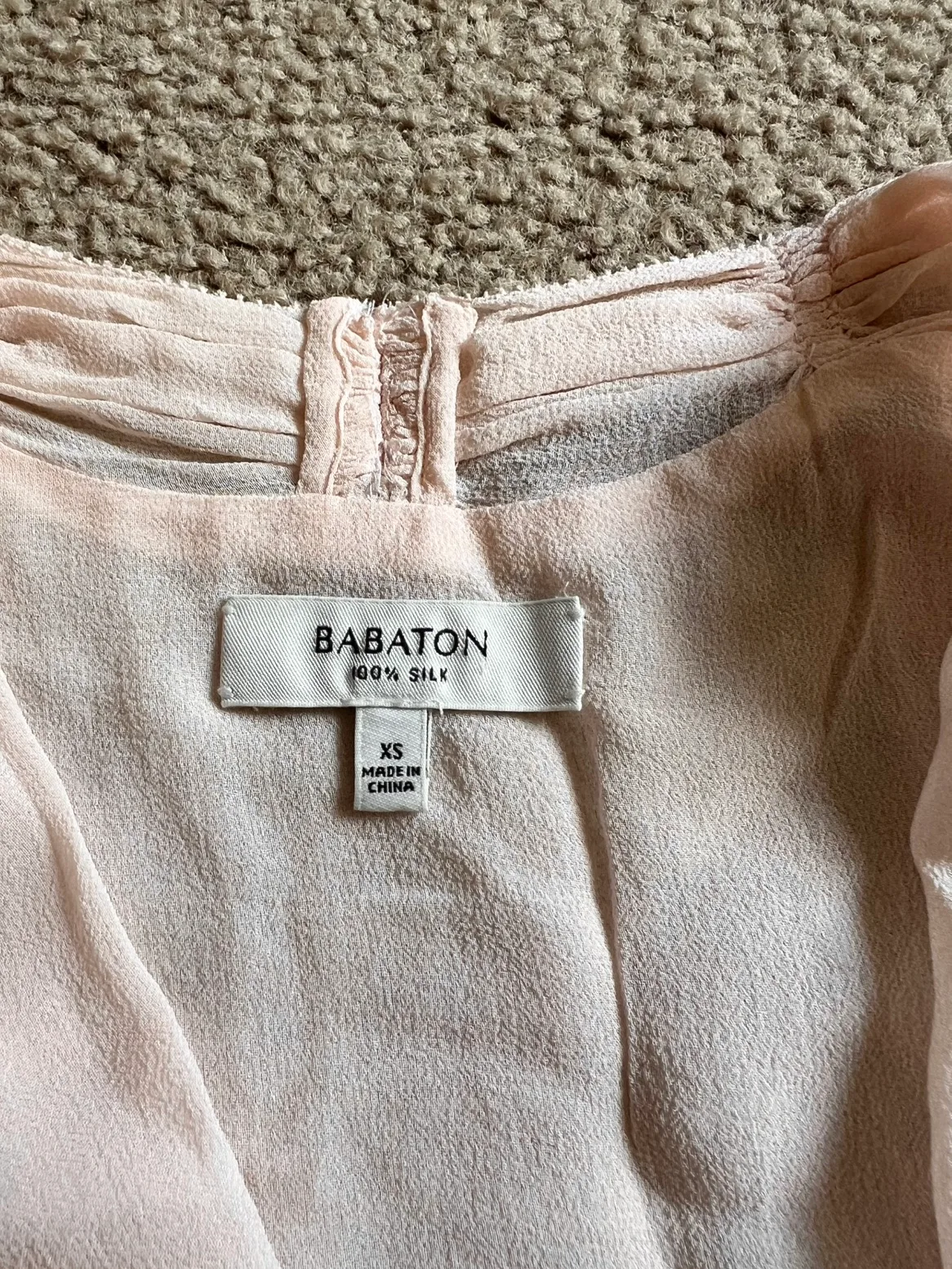 Babaton Top image indicator(2)