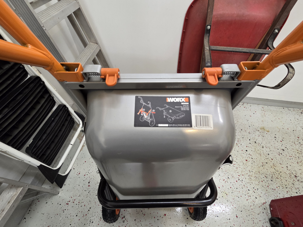 WORX Aerocart Wheelbarrow - photo 2