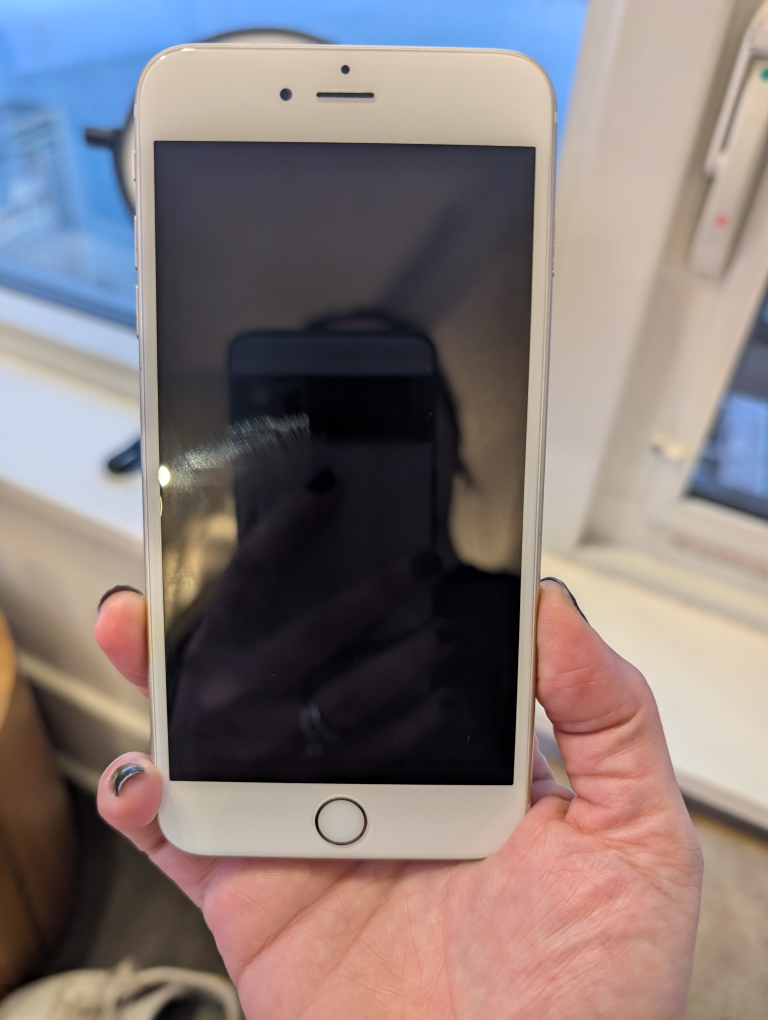 Apple iPhone 6s Gold