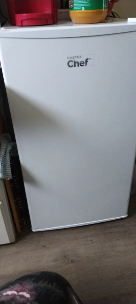 need a fridge for your bar or man cave or she shed. thumbnail