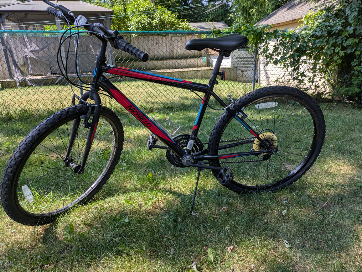 Movelo Mountain Bike - Great Condition!
