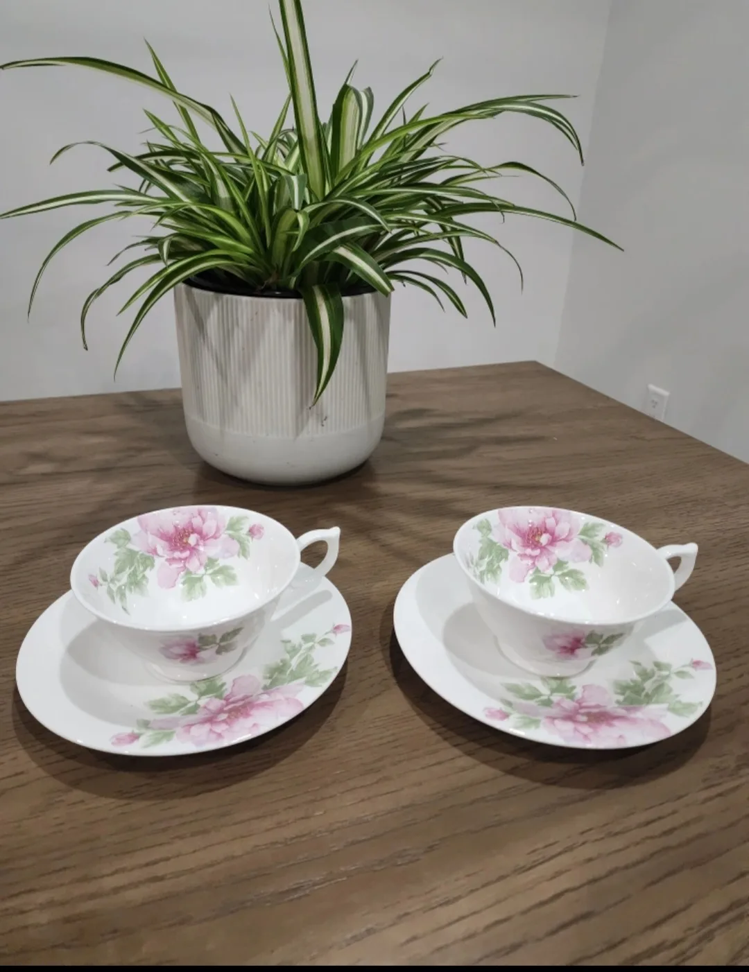 Floral Tea Cup and Saucer Set thumbnail