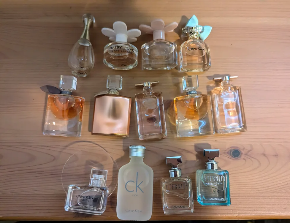 13 x MINI Perfume Bottles thumbnail