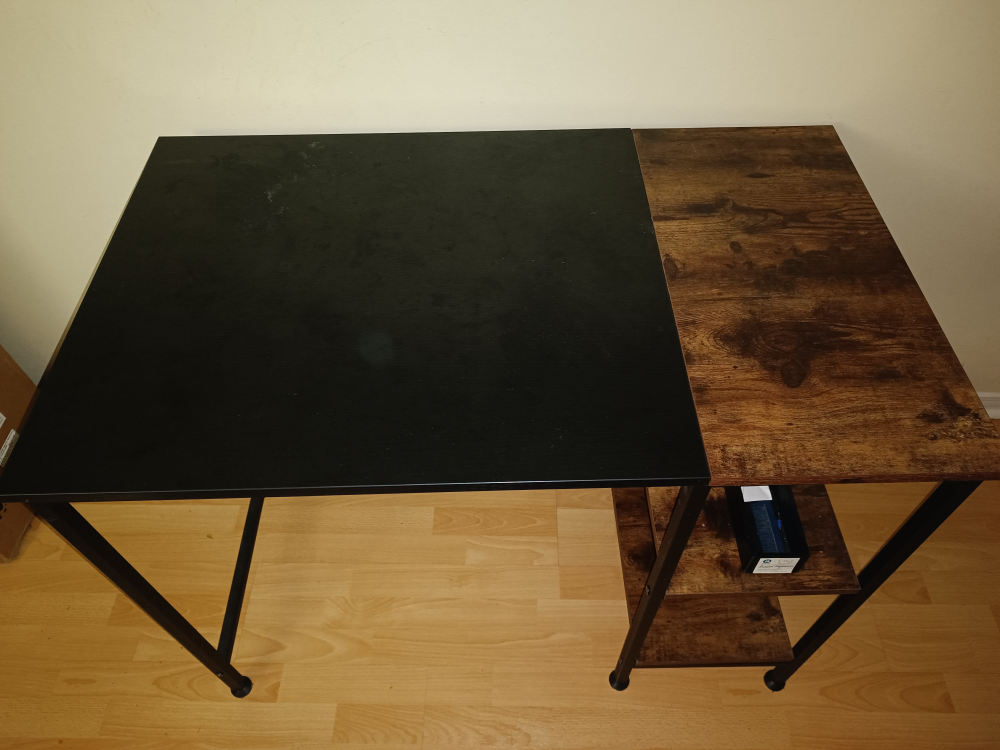 used like new table - photo 4