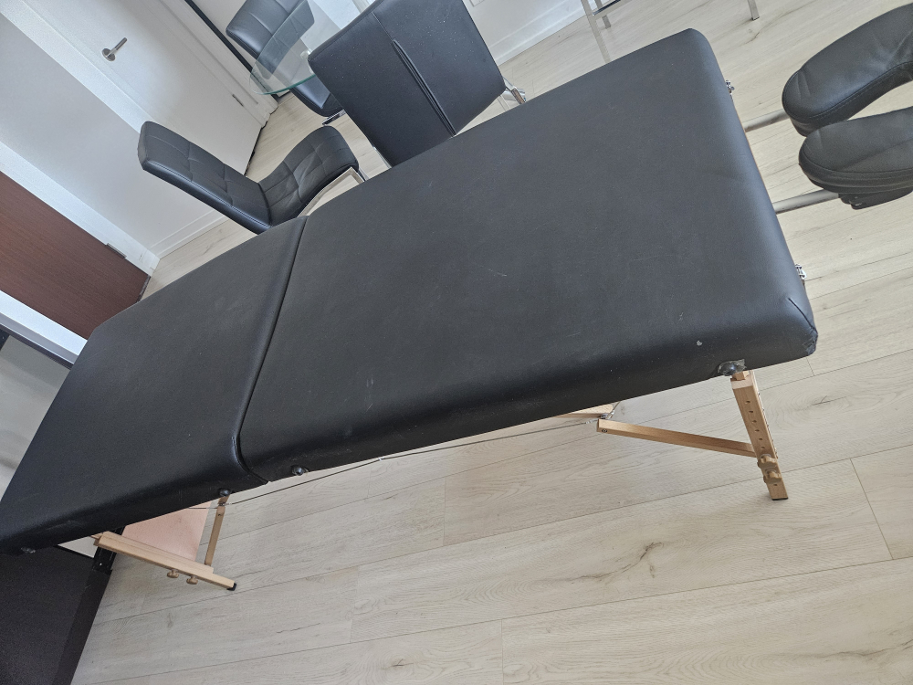 Vichalla Portable Massage Table - Black - photo 2