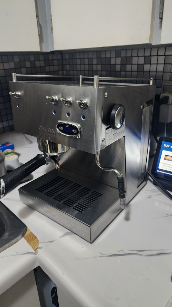 Ascaso Coffee Machine & DeLonghi Coffee Grinder - photo 2