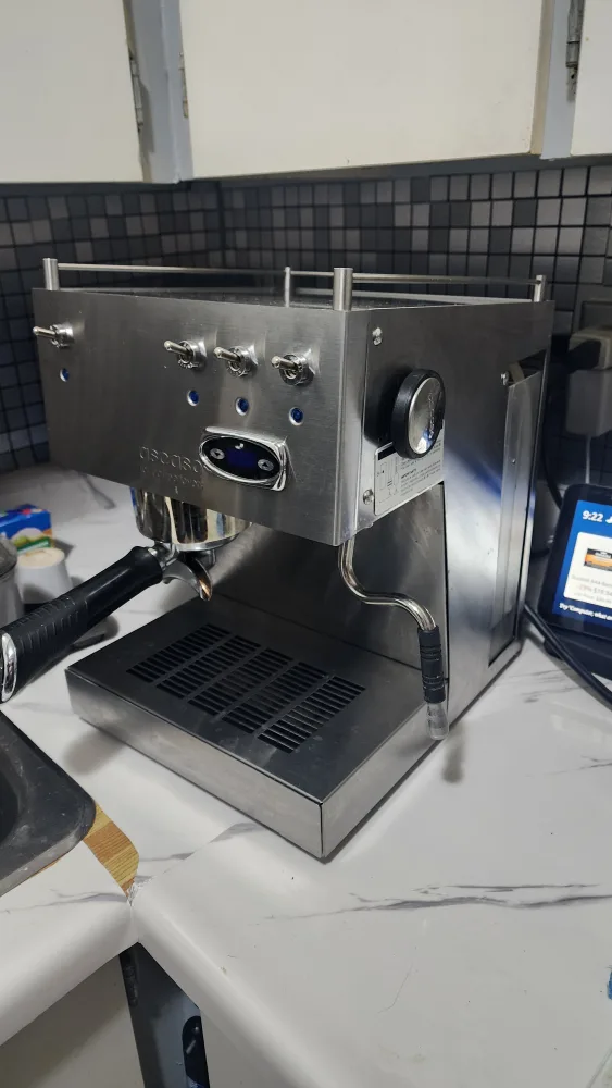 Ascaso Coffee Machine & DeLonghi Coffee Grinder image indicator(2)