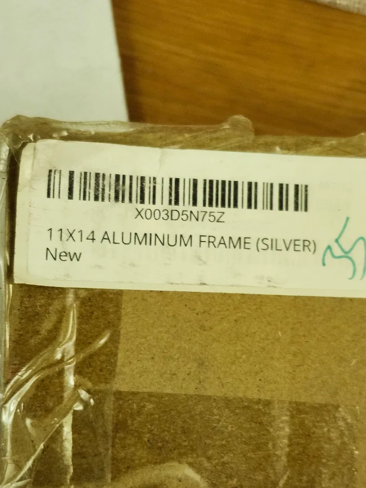 New 11x14 Aluminum Frame (Silver) thumbnail