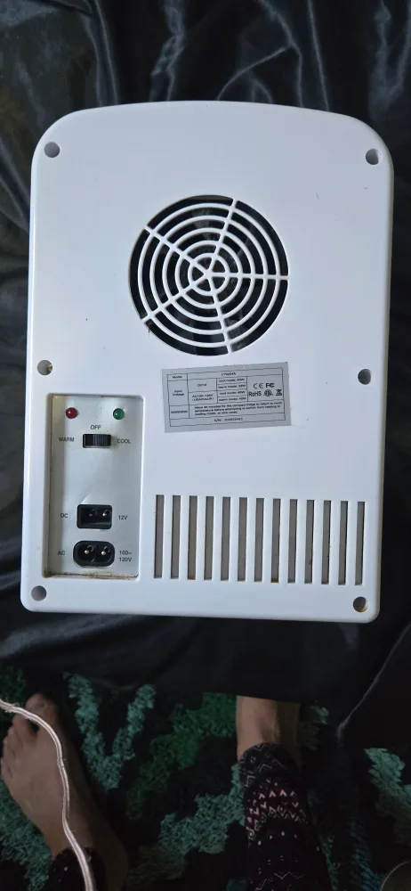 AstroAI Mini Fridge - White image indicator(2)