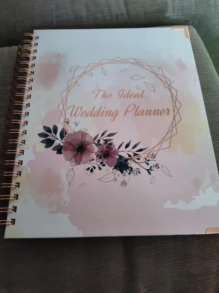 the Ideal Wedding Planner & Thank You Cards thumbnail