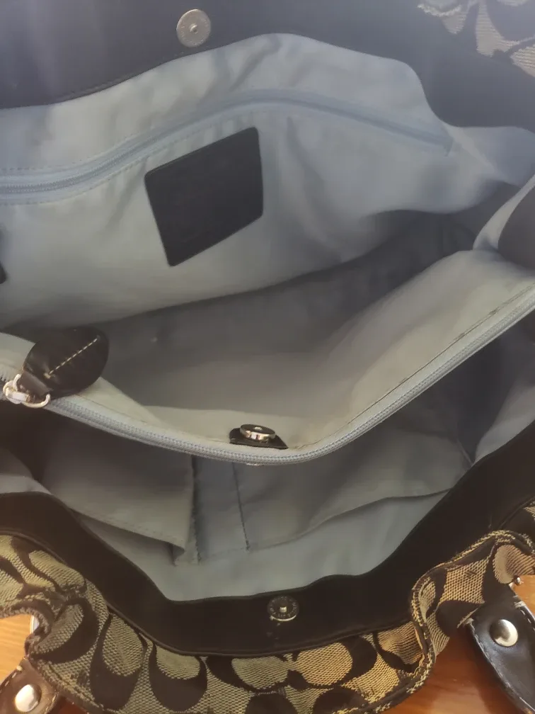 Coach Signature Black/Grey Tote Bag. image indicator(4)