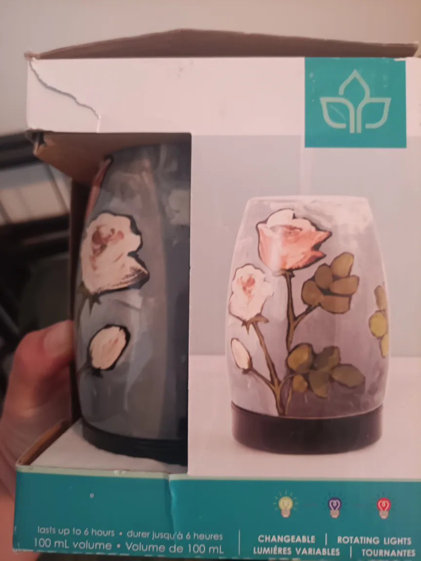 Aroma Diffuser with Rotating Lights thumbnail