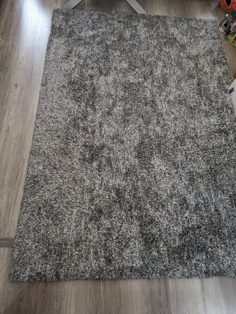 Super soft high pile grey 5'x7' Shag Rug thumbnail