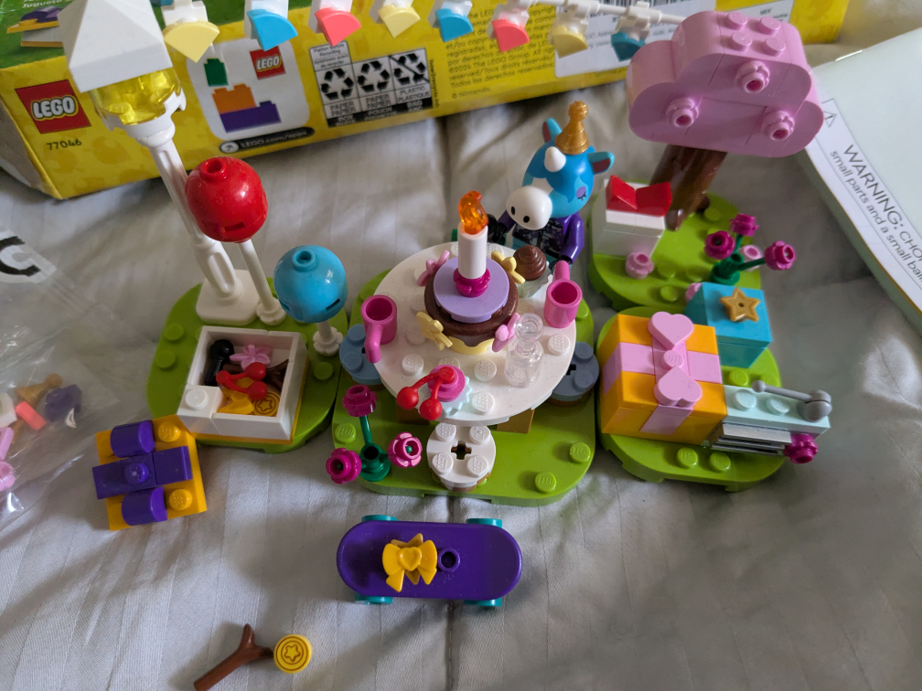 LEGO Animal Crossing Julian's Birthday Party Set 77046
