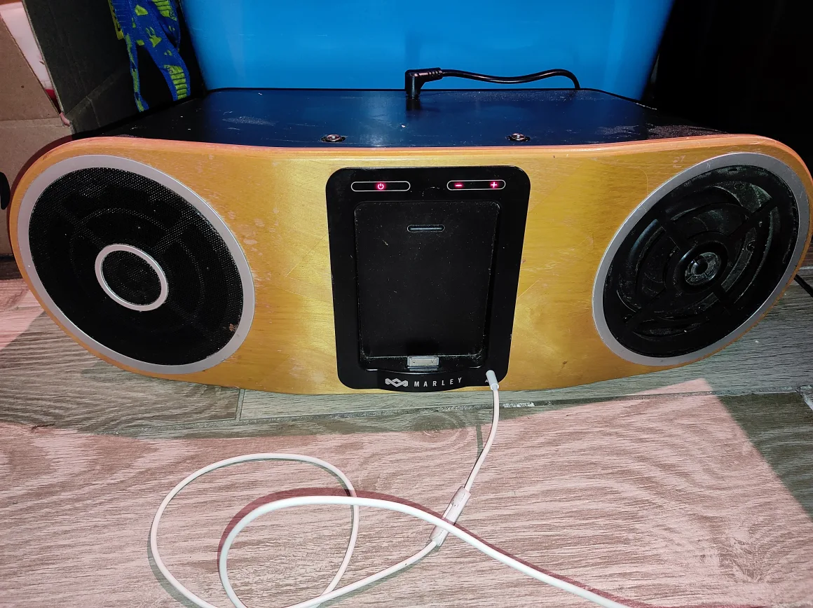 House of Marley Bag of Rhythm Speaker Dock thumbnail