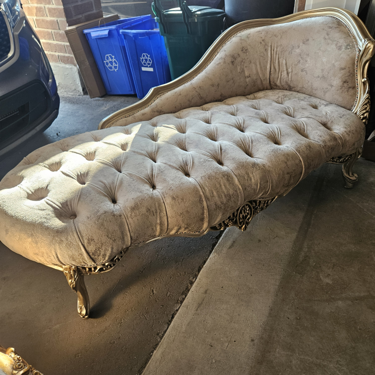 Vintage Style Chaise Lounge