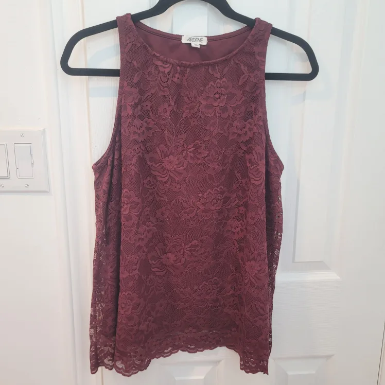 Women Clothes L/XL ($5 & Up) image indicator(2)