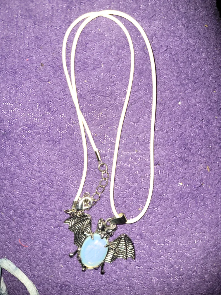 Necklaces with Pendants image indicator(8)