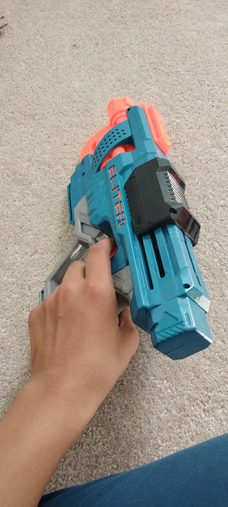 Nerf Elite 2.0 Commander RD-6 Blaster image indicator(3)