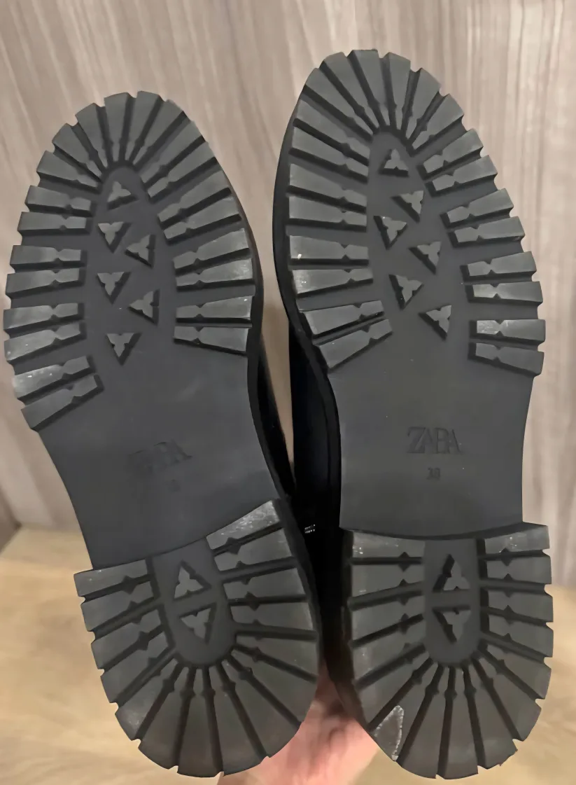 Zara Black Knee High Boots - Size 7.5/38 image indicator(2)