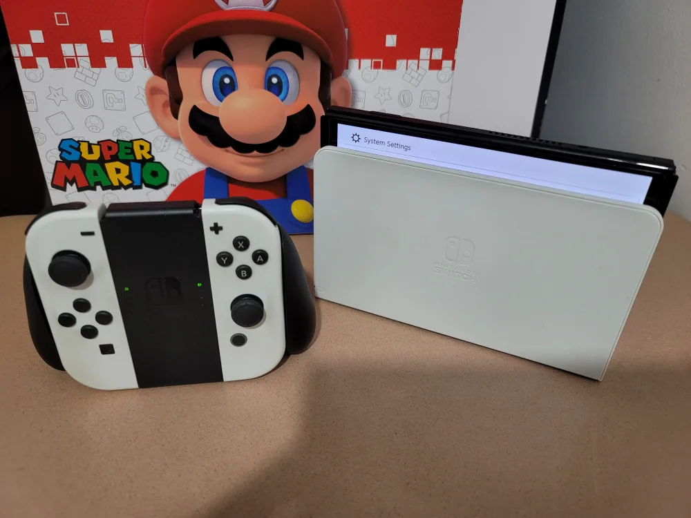 Nintendo Switch OLED thumbnail