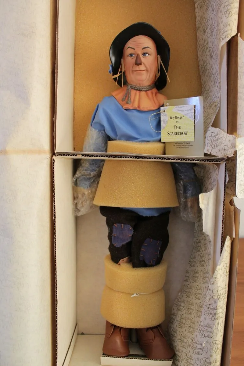 SALE All 6 for $500 - Wizard of Oz Franklin Mint Porcelain Dolls image indicator(4)