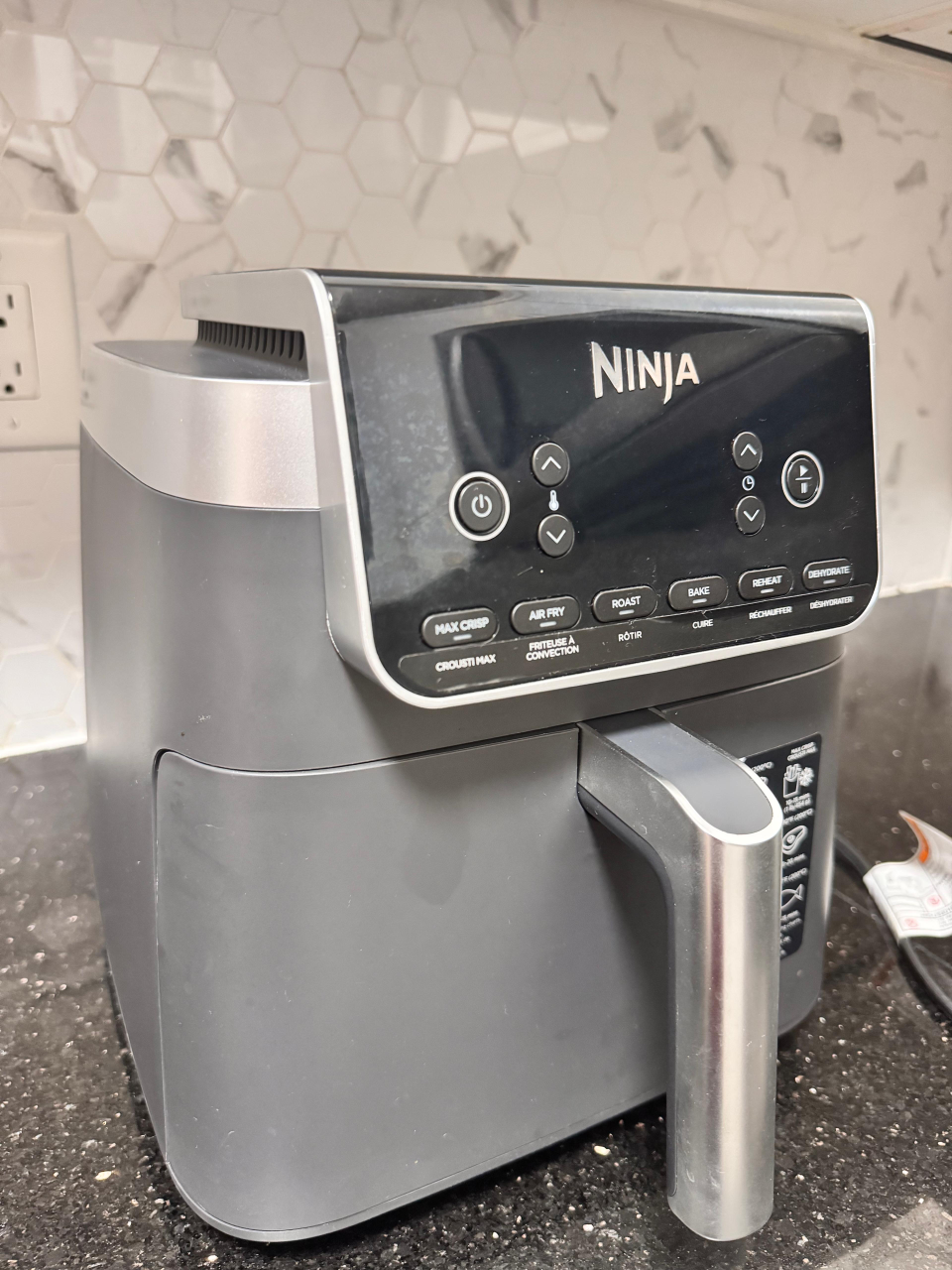 Ninja Airfryer Pro XL 6-in-1 – Like New! - photo 5