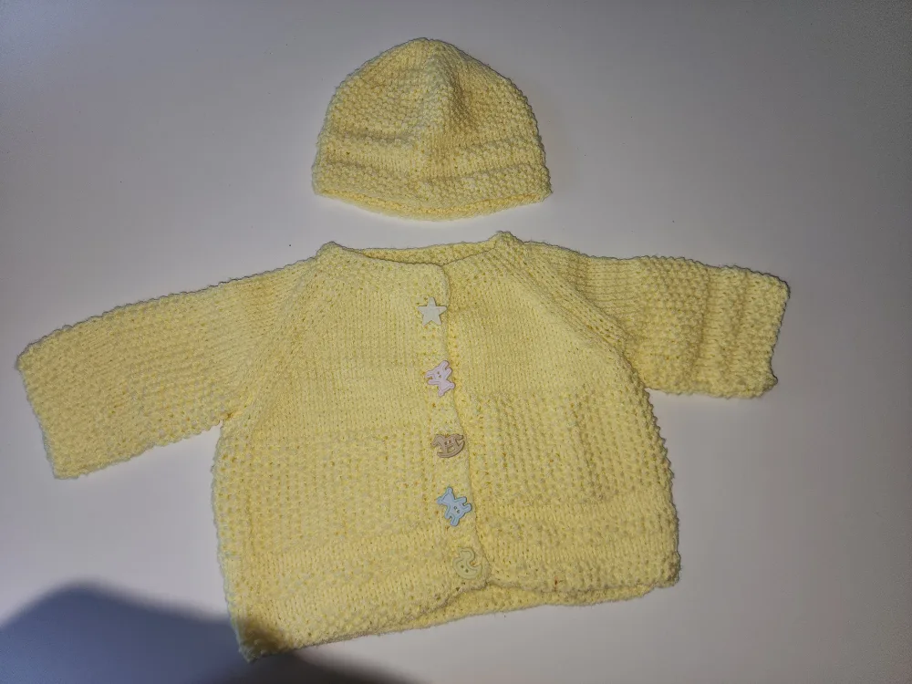 Brand New Knitted Baby Sweater & Hat thumbnail