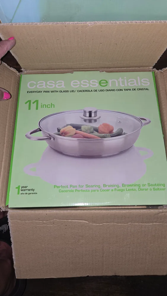 Casa Essentials 11 inch Everyday Pan w/ Glass Lid thumbnail