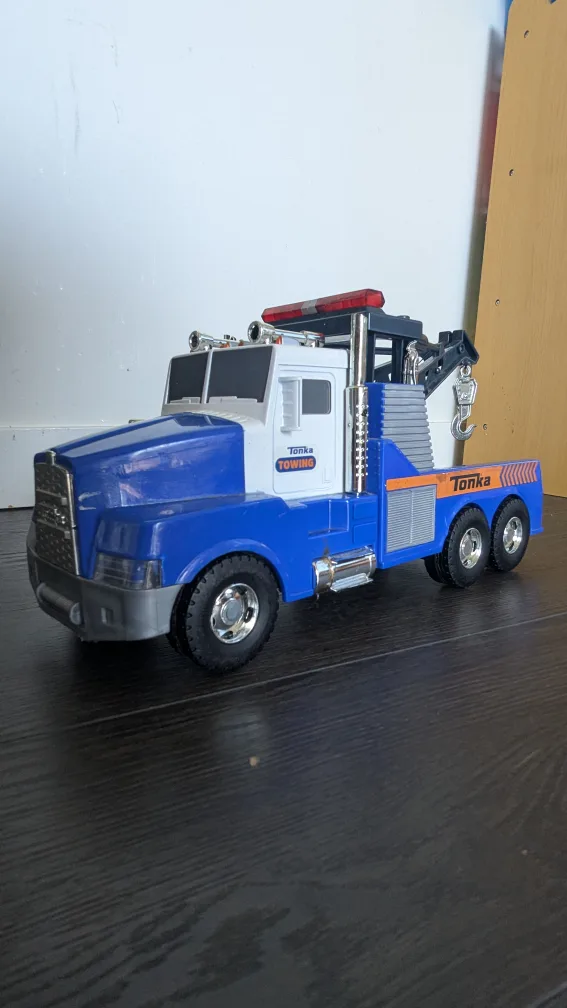 Tonka Tow Truck thumbnail