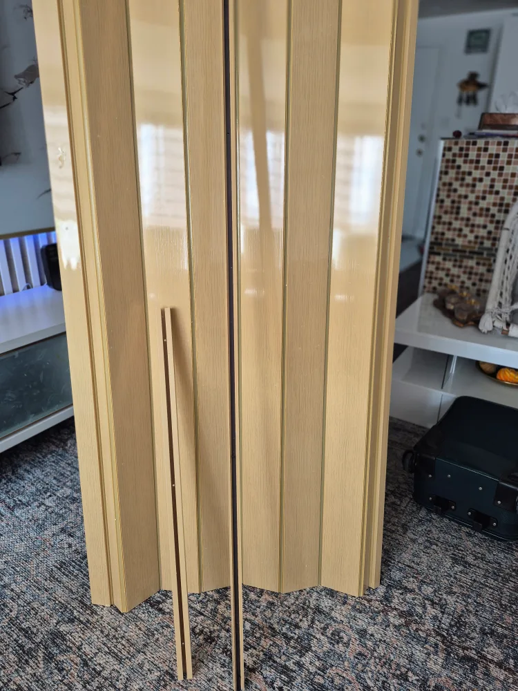 Folding Door with Hardware thumbnail