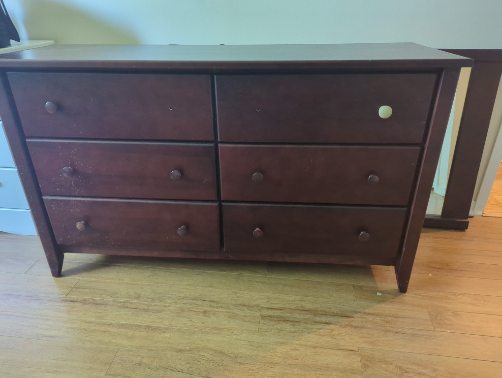 Wooden 6-Drawer Dresser & Matching Mirror