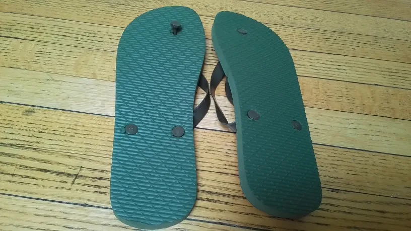 Hipflops Camo Flip Flops,- Men's size 10 image indicator(3)