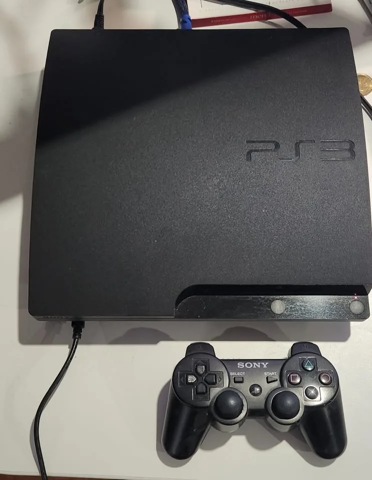 PS3 Console with Controller - 320 GB thumbnail