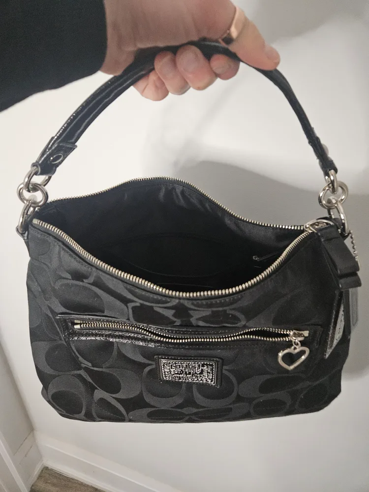 Vintage Coach Poppy  Black Signature Hobo Bag image indicator(2)