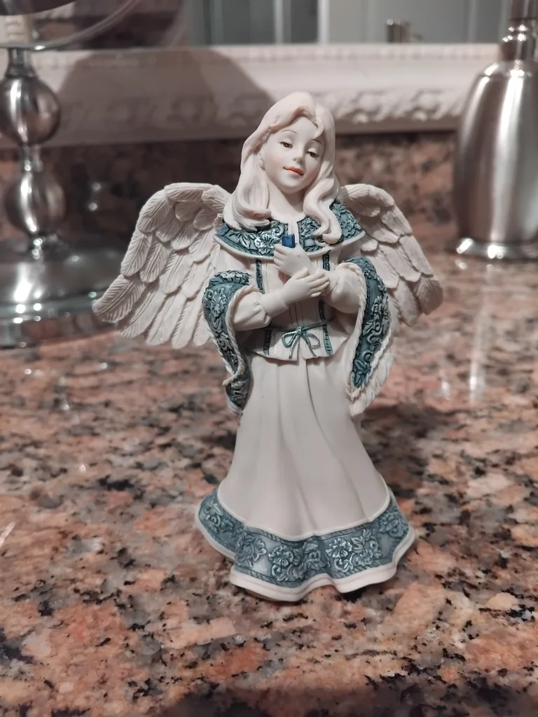 Cheri Lane Sarah's Angels Figurine thumbnail