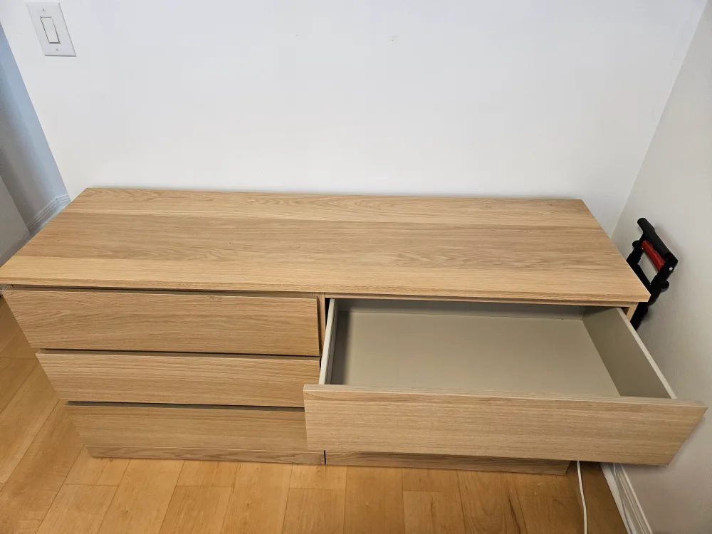 IKEA MALM 6-Drawer Dresser image indicator(3)