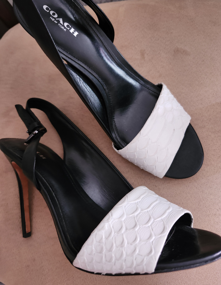 Coach Heels - Size 9.5B - photo 4