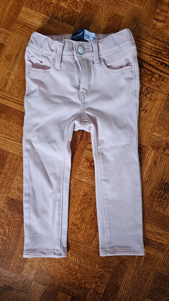 Old Navy Baby Girl Rockstar Jeggings - Size 2T thumbnail