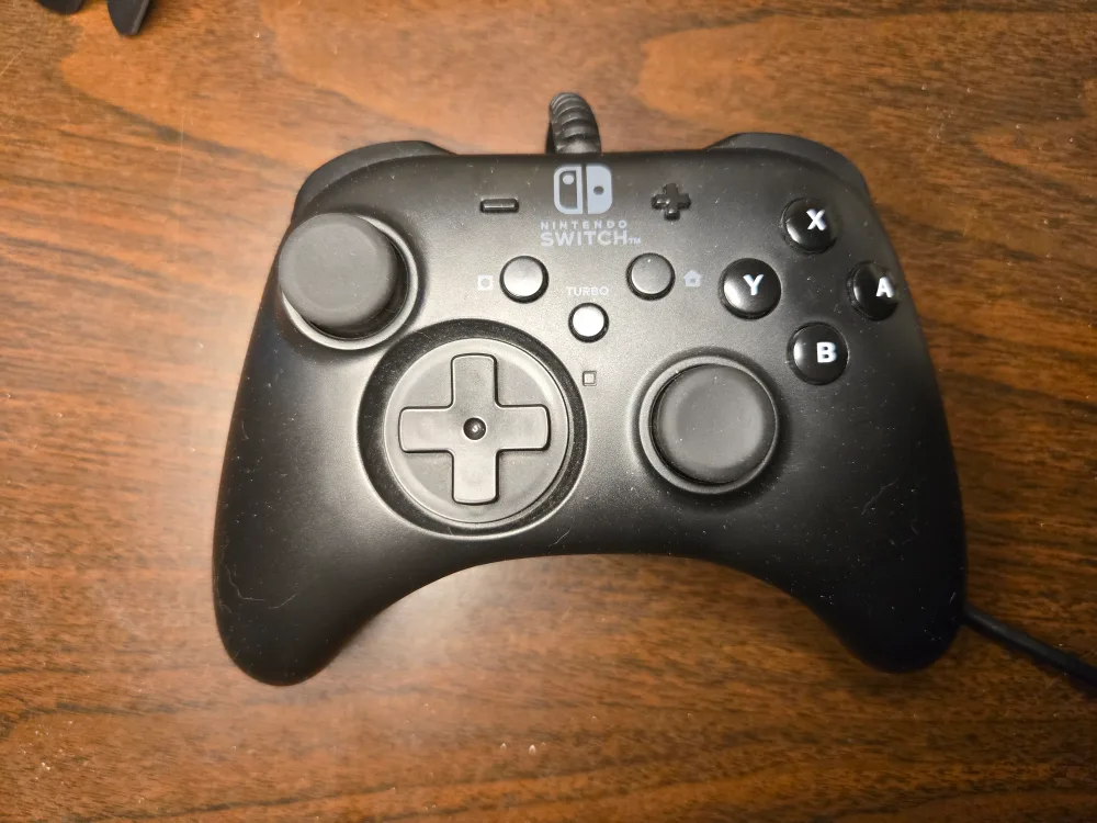 Wired Switch Pro Controller thumbnail
