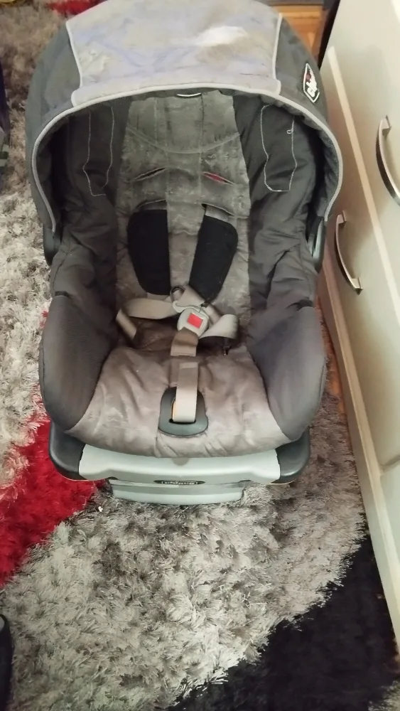 Chicco KeyFit 30 Infant Car Seat thumbnail