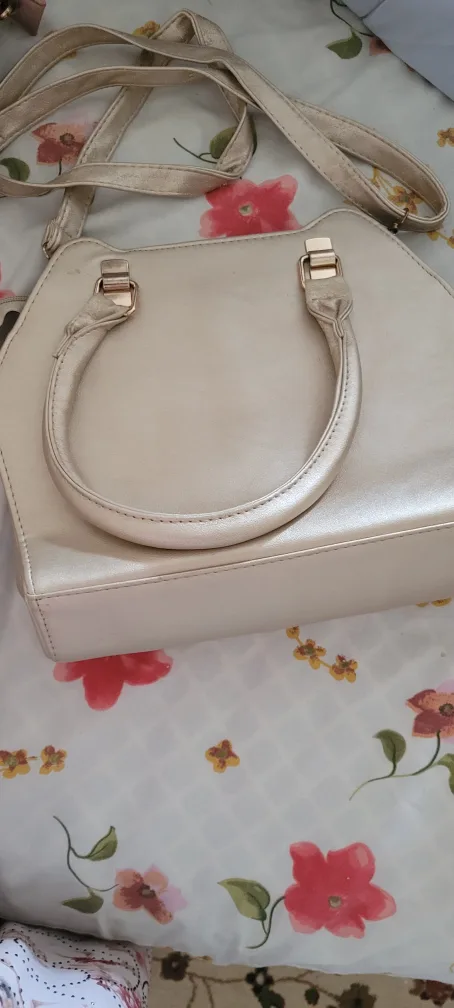 Assorted Handbags - Serson & More! image indicator(3)