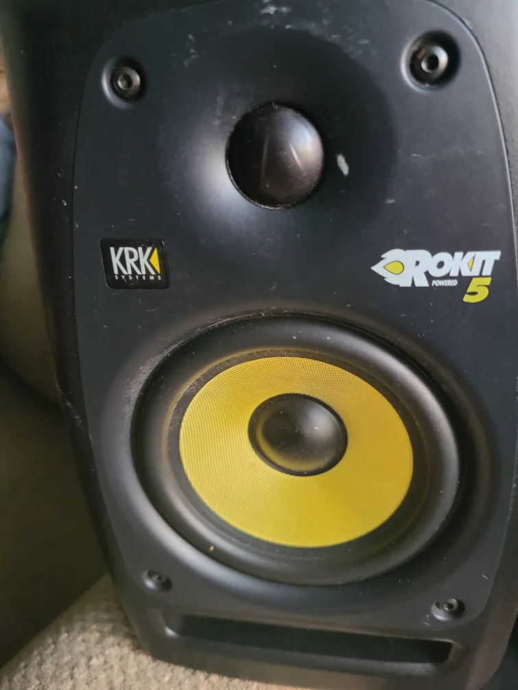 2 KRK Rokit 5 RPG2 Powered Studio Monitor image indicator(4)