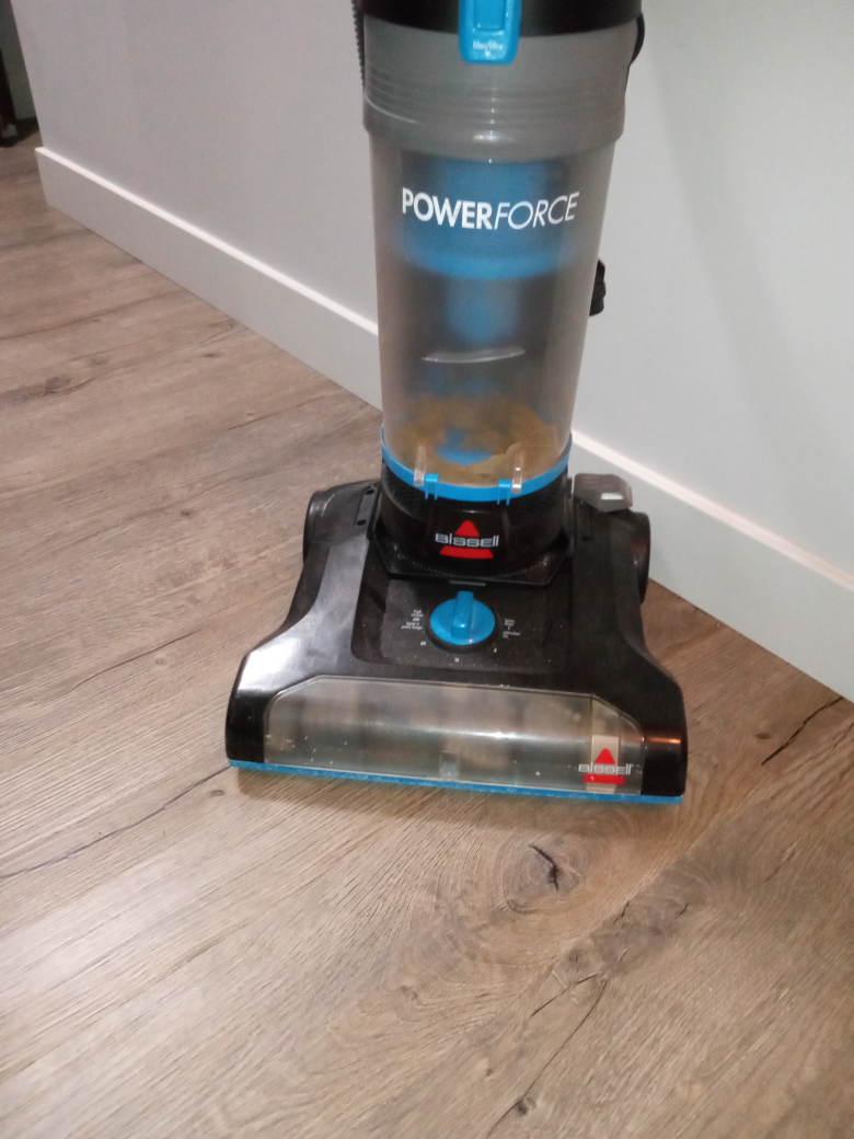 Bissell PowerForce Vacuum - photo 2