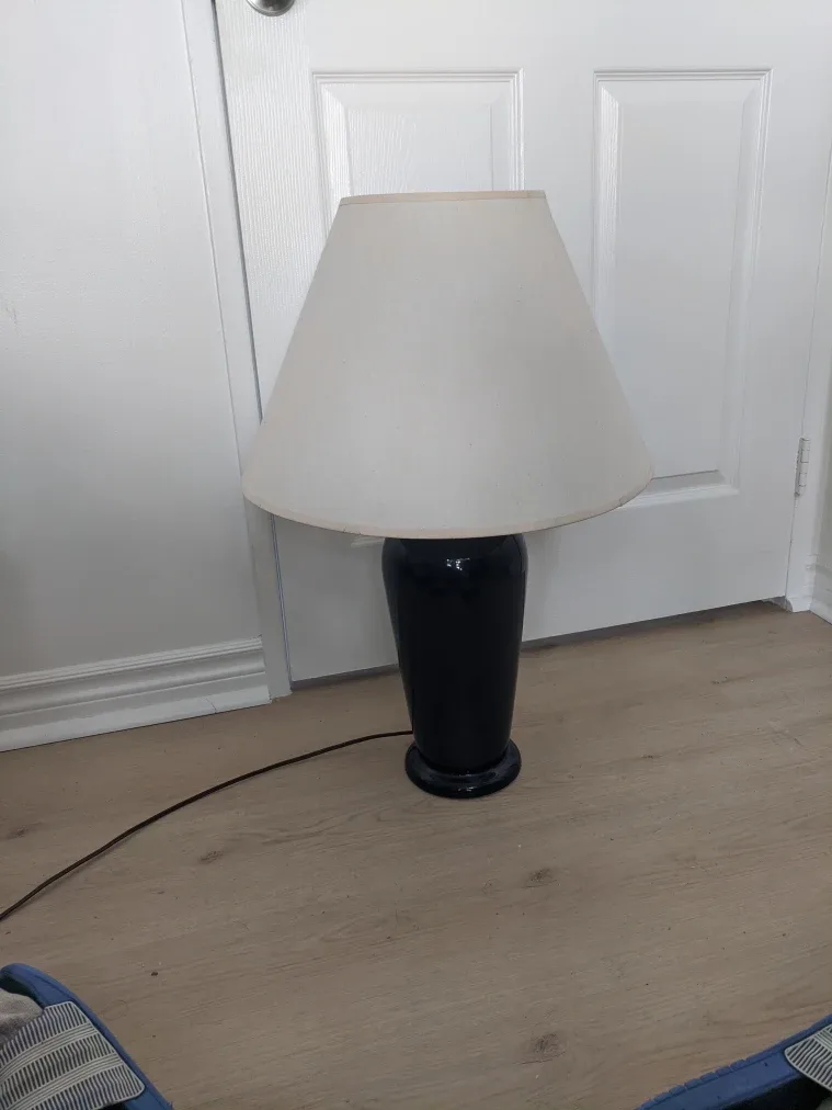 classic big table lamp thumbnail