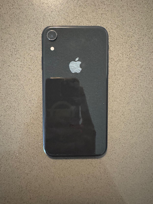 Apple iPhone XR - Black - photo 2